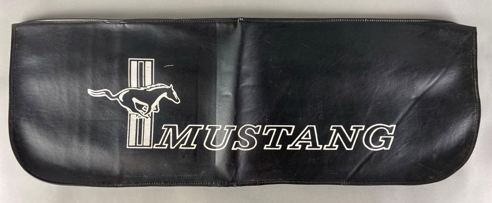 Ford Mustang Mechanics Fender Cover: Measures 38 1/2 x 14 inches