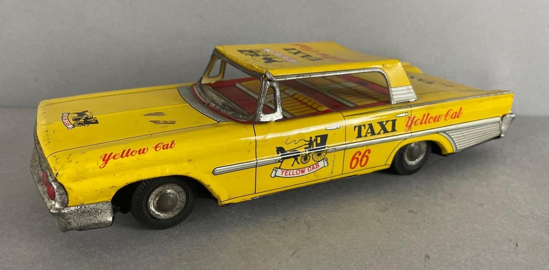 Taiyo Ford Friction Tin Litho Yellow Cab Taxi (1 of 6)