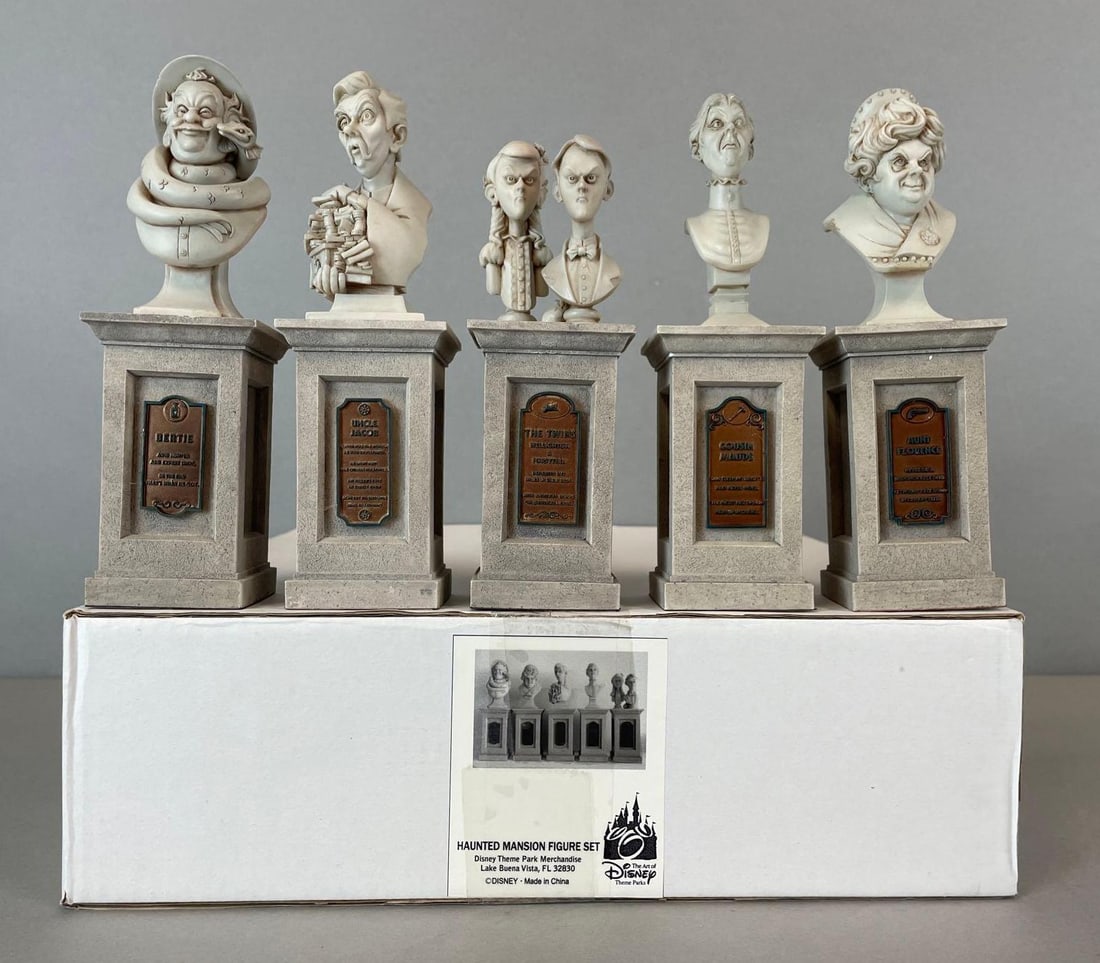 Disney Haunted Mansion Bust Figure Set (1 of 4)
