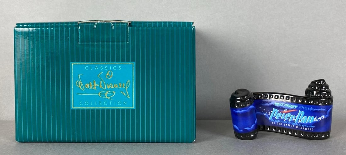 Disney Peter Pan Opening Title Porcelain Figurine (1 of 4)
