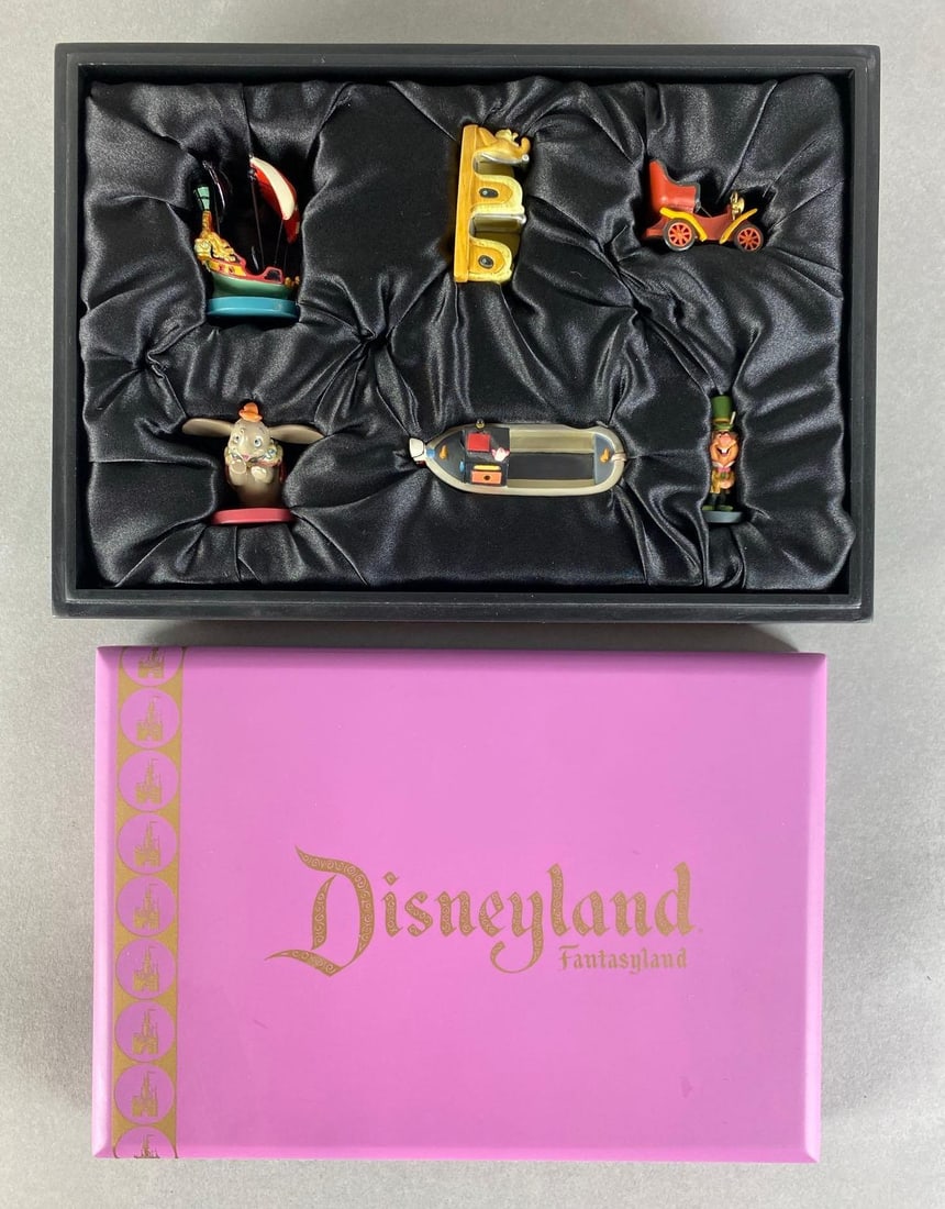 Disneyland Limited Edition Fantasyland Pewter Miniatures (1 of 4)