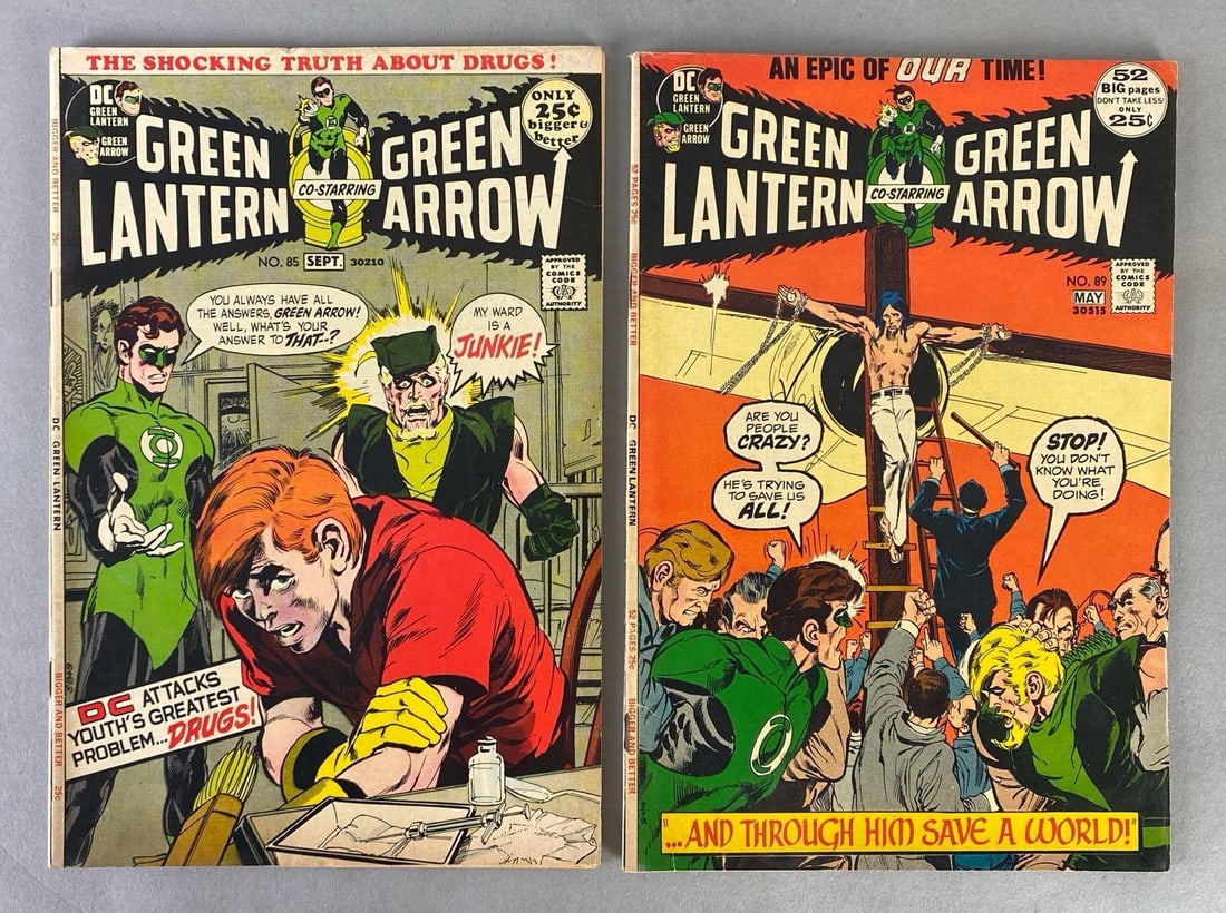 Group of 2 DC Green Lantern Comic Books (1 of 10)