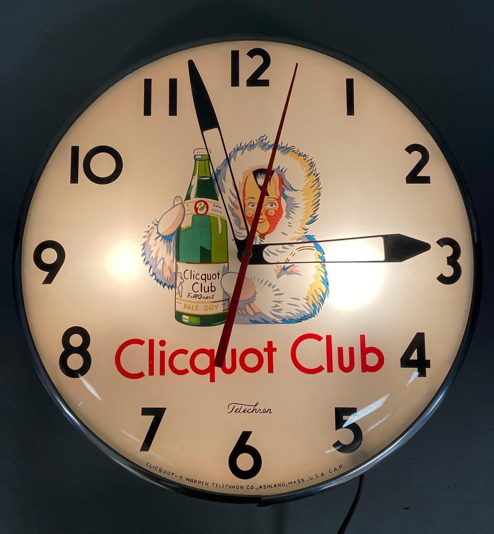 Vintage Eskimo Clicquot Club Light Up Advertising Clock (1 of 3)