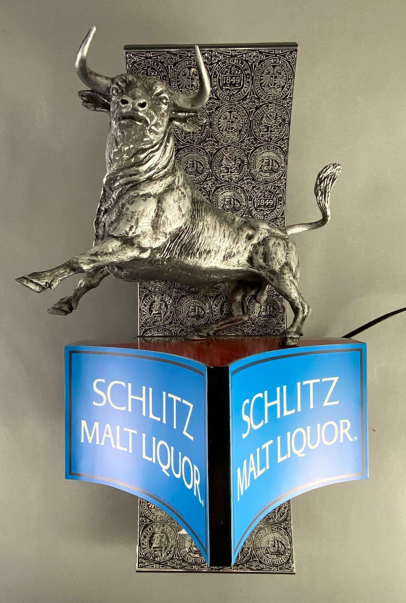 NOS Schlitz Malt Liquor Light Up Full Bull Back Bar Sign (1 of 4)