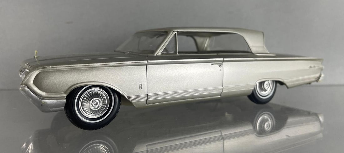 1964 Mercury Park Lane Platinum Promo Car (1 of 6)
