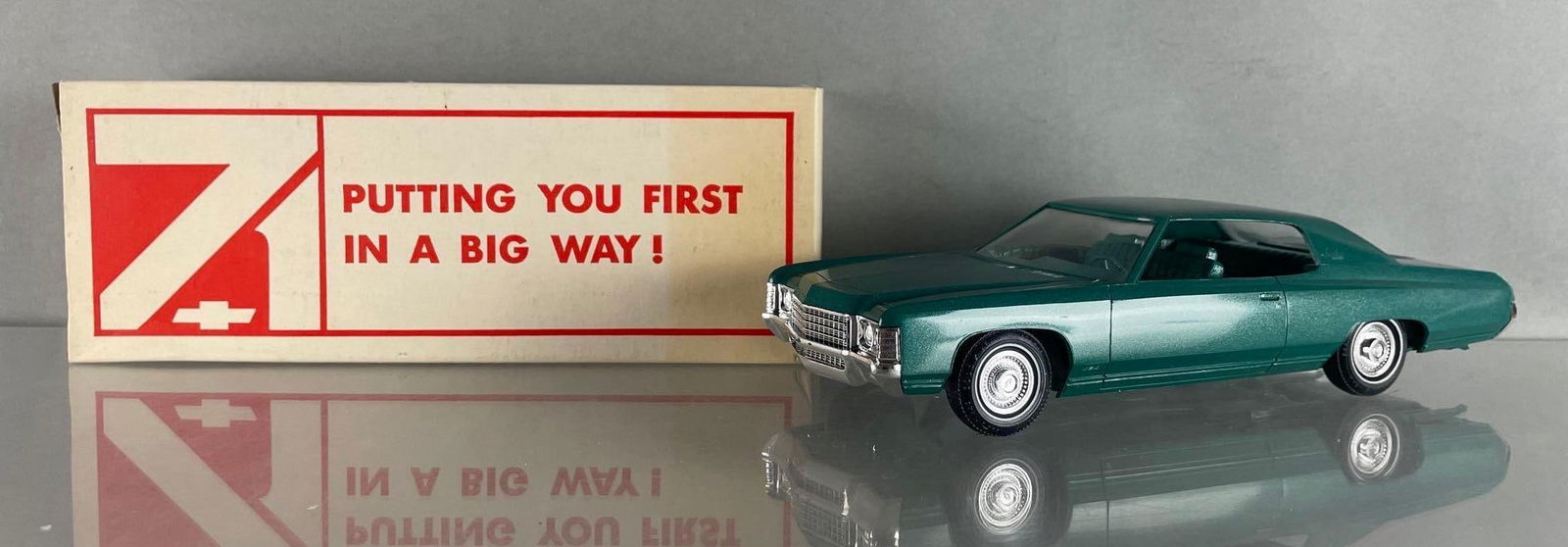 1971 Chevy Impala Hardtop Sea Aqua Dealership Promo Car: Original box, 1/25 scale coaster, green interior