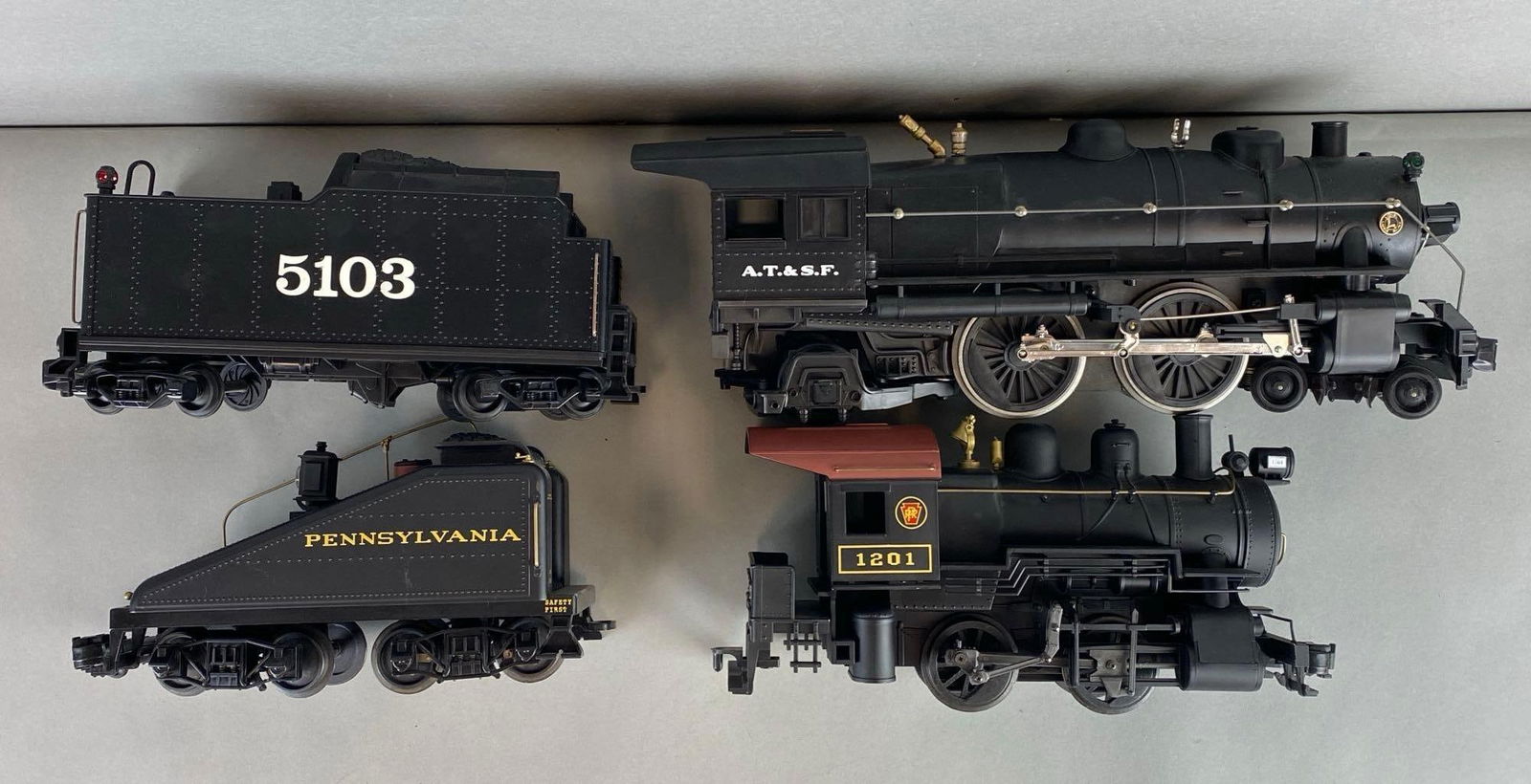 Group of Lionel Locomotives and More G Scale (1 of 7)