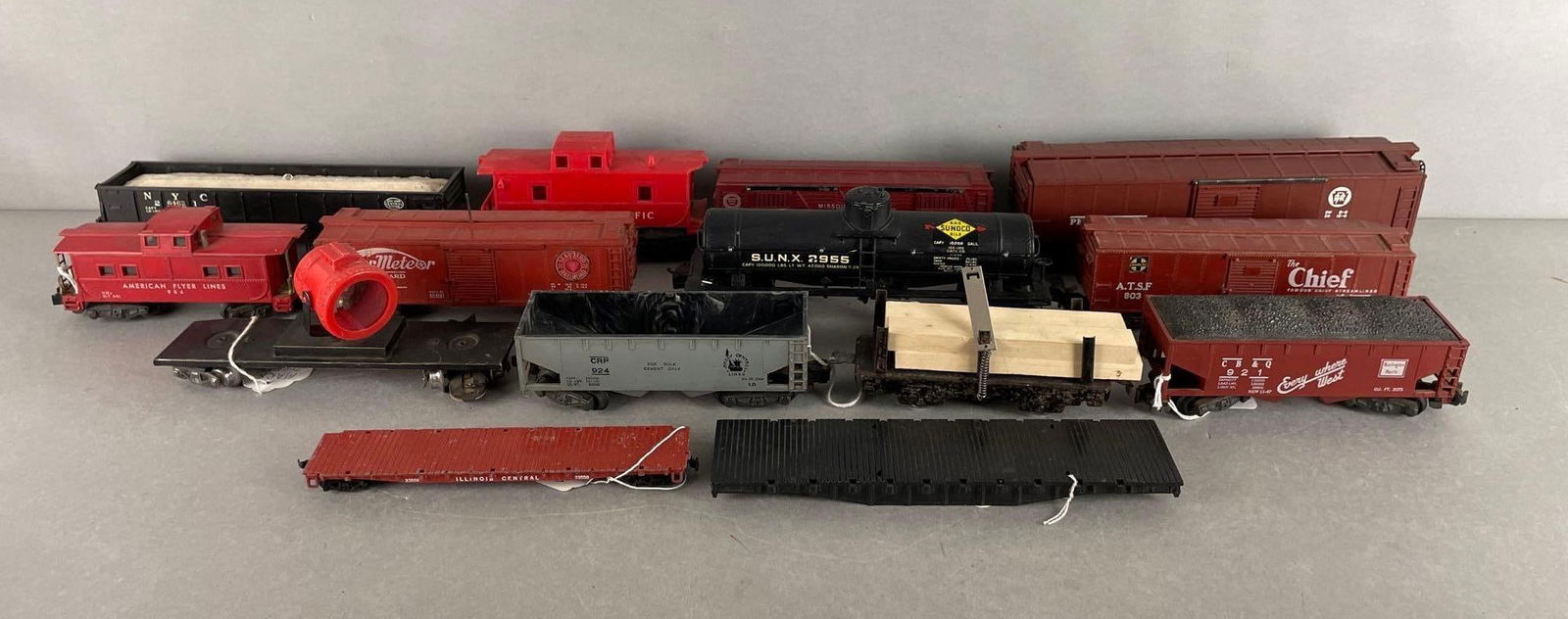 Group of O Scale Train Cars (1 of 3)