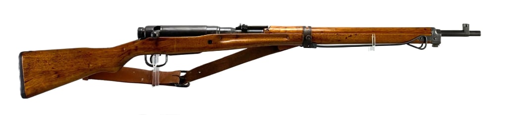 WW2 Japanese Arisaka Model Type 99 7.7x58mm Cal. Bolt Action Rifle: Serial # 60498, includes full mum and dust cover