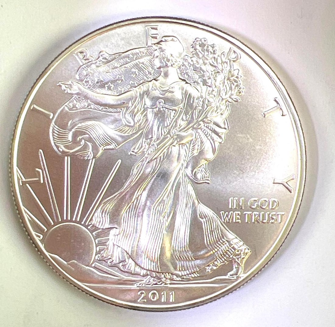 2011 US Mint Silver American Eagle 1 oz .999 Fine (1 of 2)