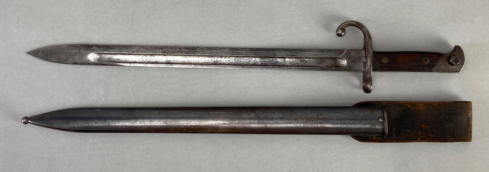 WWI US Long No.5 French Remington Model 1914 Rifle Bayonet with Scabbard and Frog: Measures 20 1/2 inches in length with a 15 inch blade