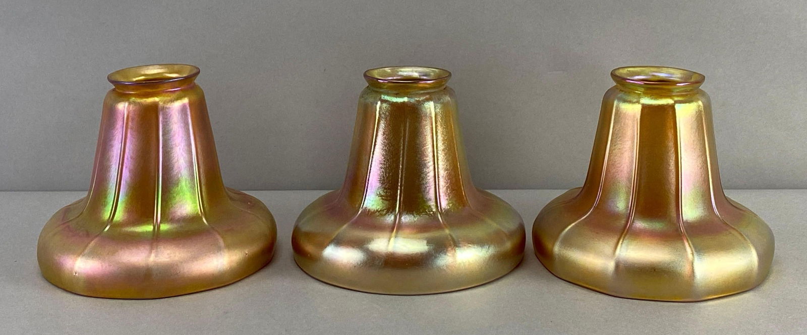 Group of 3 Antique Steuben Gold Favrile Ribbed Bell Glass Lamp Shades (1 of 4)