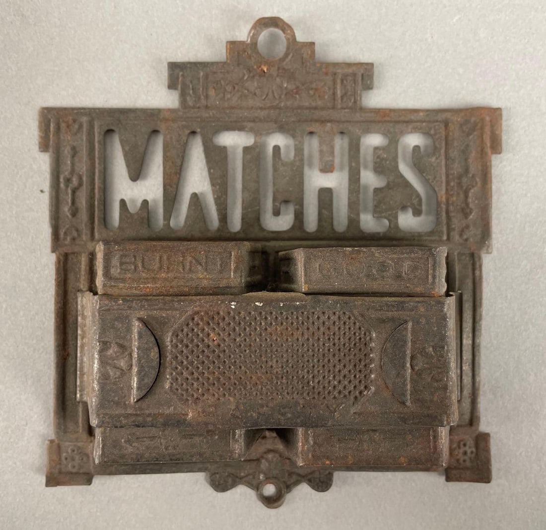 Vintage Tin Match Holder (1 of 2)