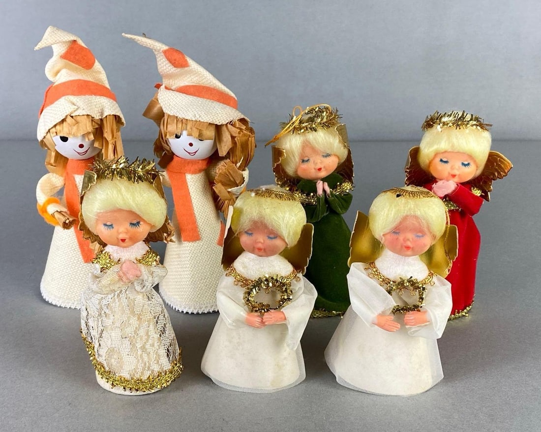 Group of Small Christmas Tree Toppers/Table Ornaments (1 of 3)