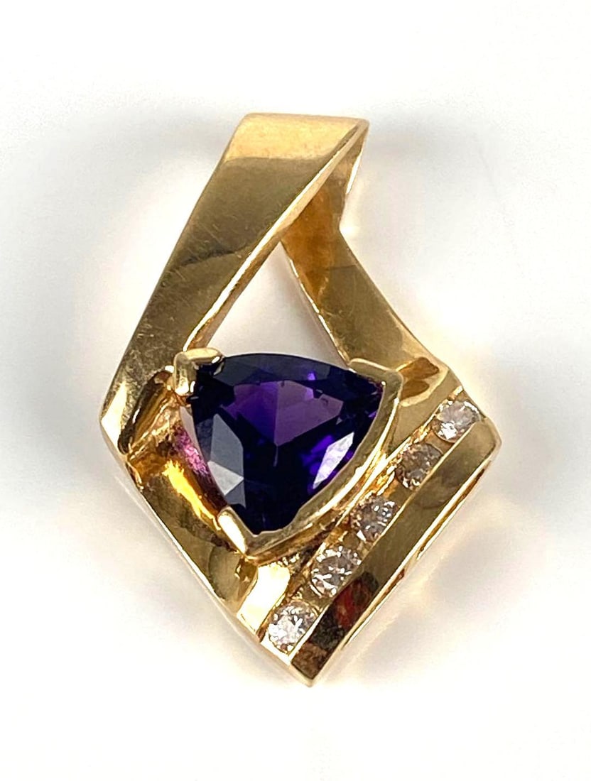 14K Gold Amethyst and Diamond Necklace Pendant (1 of 5)
