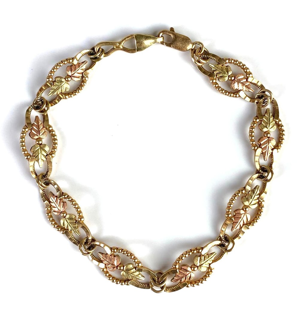 10K Gold Black Hills Gold Leaf Bracelet (1 of 4)