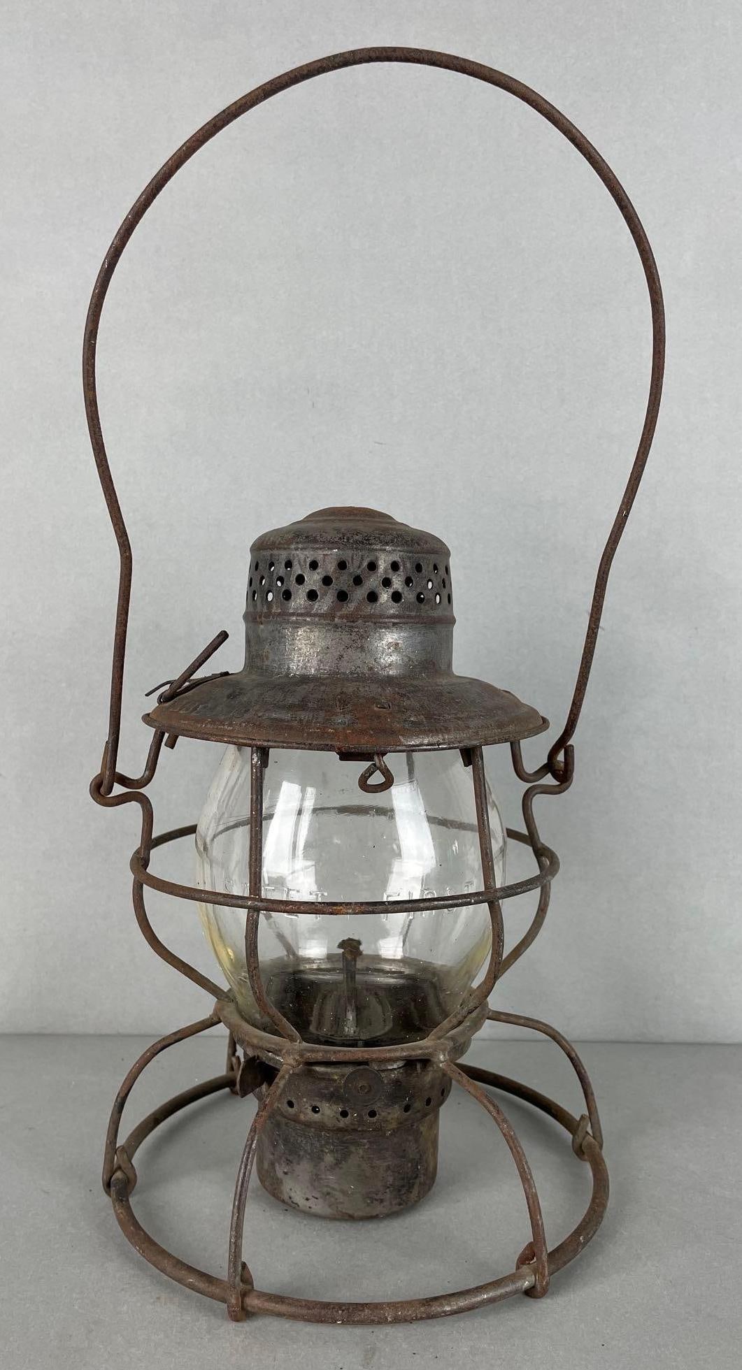 Antique Handlan Railroad Lantern (1 of 5)
