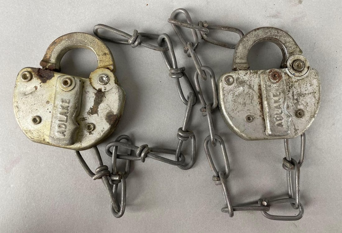 Group of 2 Adlake Mo Pac Railroad Padlocks (1 of 2)