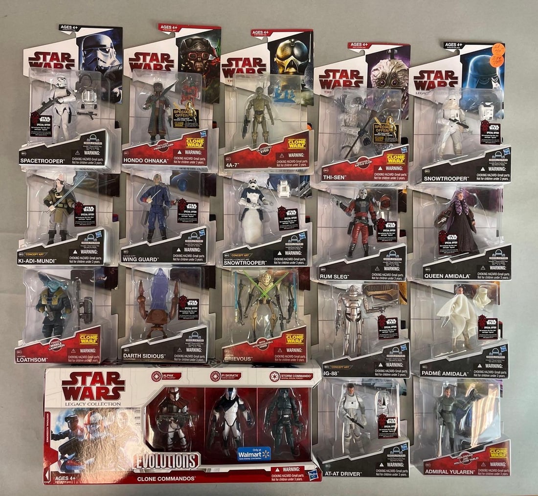 Group of Modern Hasbro Star Wars Action Figures (1 of 3)