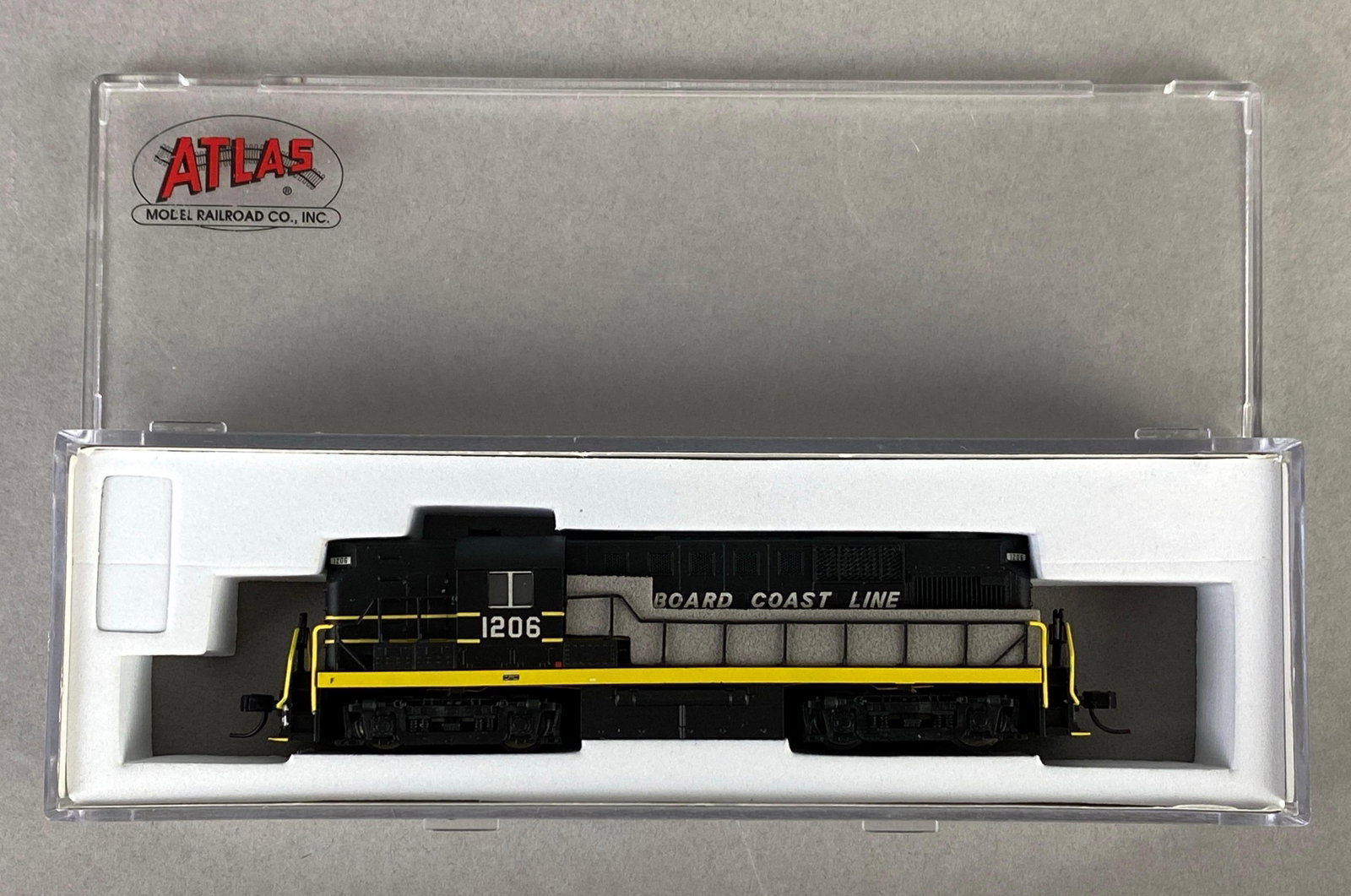 ATLAS N Scale Master Line Seaboard Coast Line Road Locomotive: like new in original packaging, measures 4 1/2 inches in length