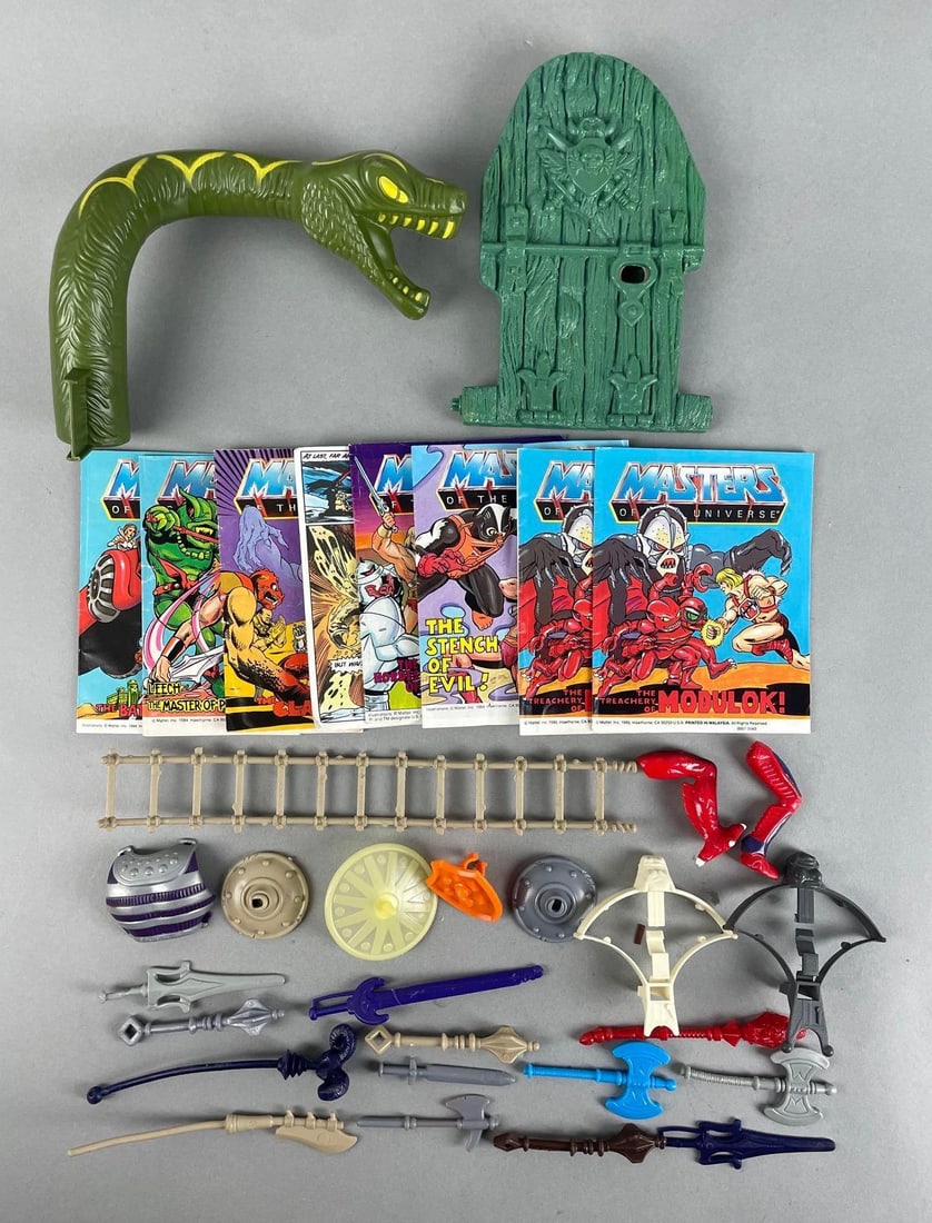 Group of 1980s Mattel Masters of the Universe Accessories (1 of 3)