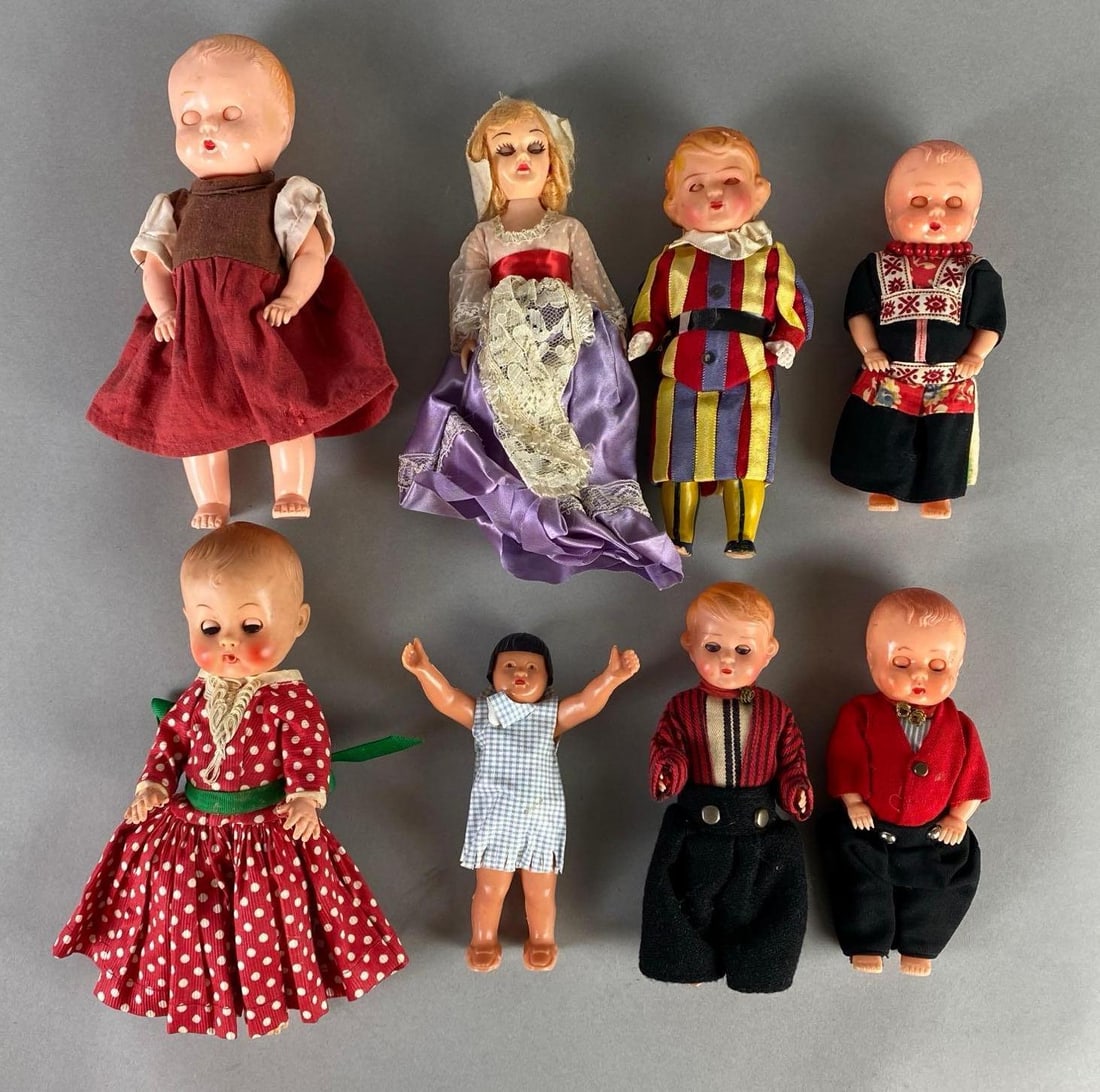 Group of Plastic Sleep Eye Dolls and More (1 of 4)