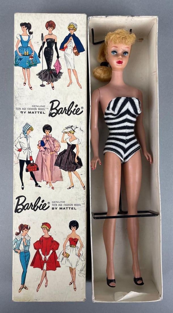 Vintage Mattel Barbie Blonde Ponytail Fashion Doll (1 of 11)
