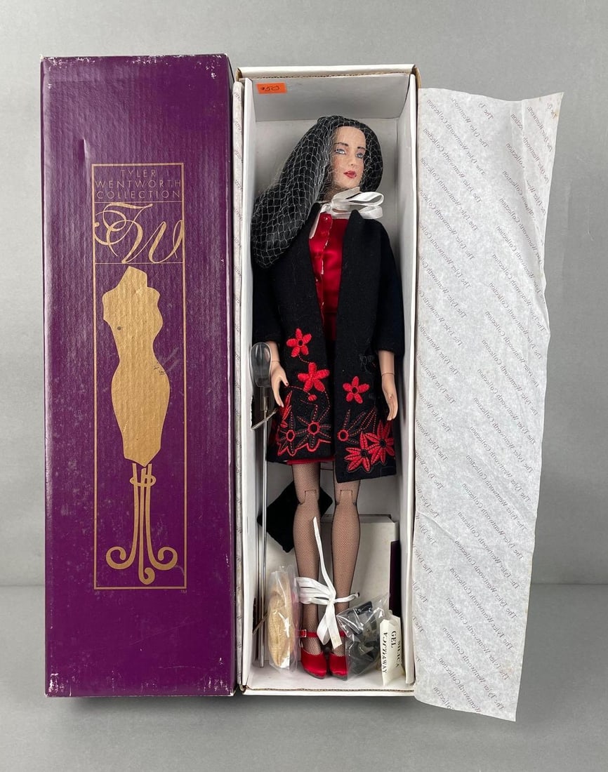 Tonner Fifth Avenue Fever Layne Reese Fashion Doll: Tyler Wentworth collection, original box, 16 inch doll