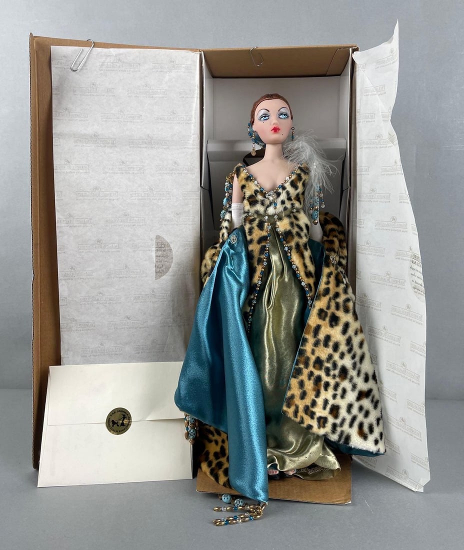 Ashton Drake Galleries Gene Souvenir de la Cour Fashion Doll: Original packaging, 15 1/2 inch doll