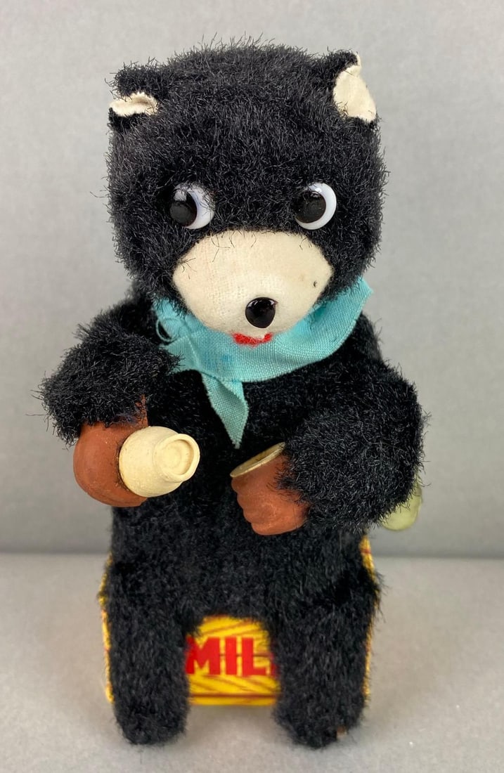 Vintage Wind Up Hungry Cub (1 of 6)