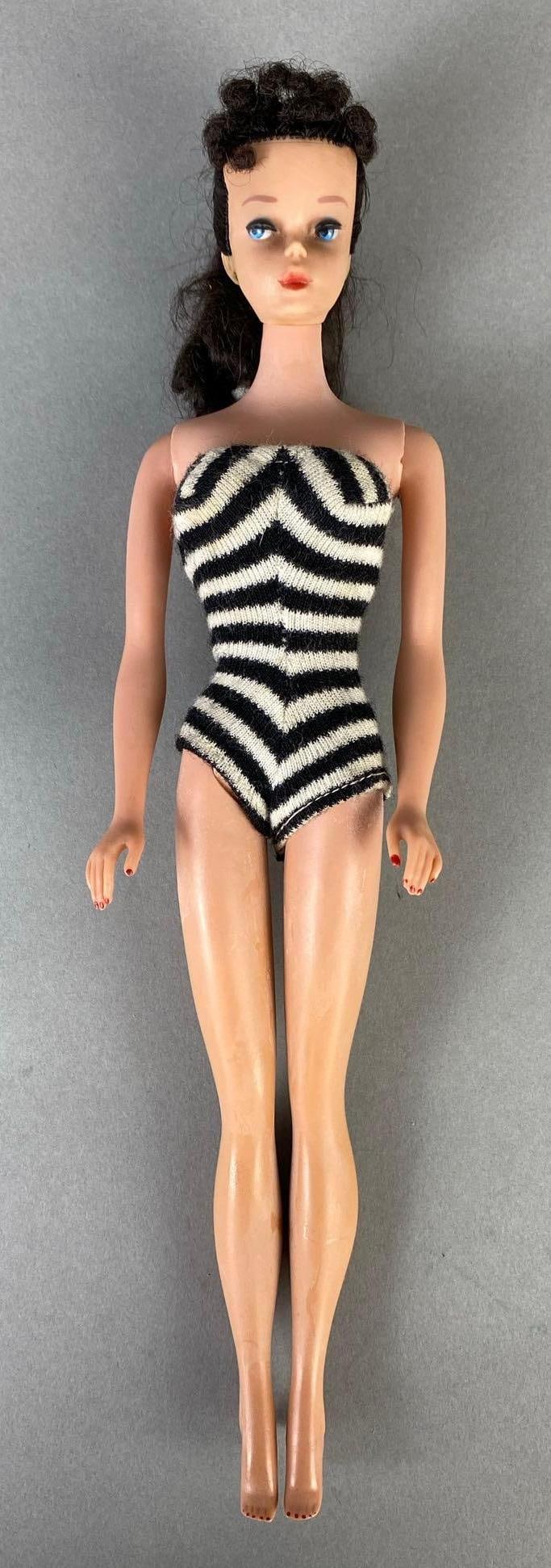 Vintage Mattel Barbie No. 4 Brunette Ponytail Fashion Doll (1 of 9)