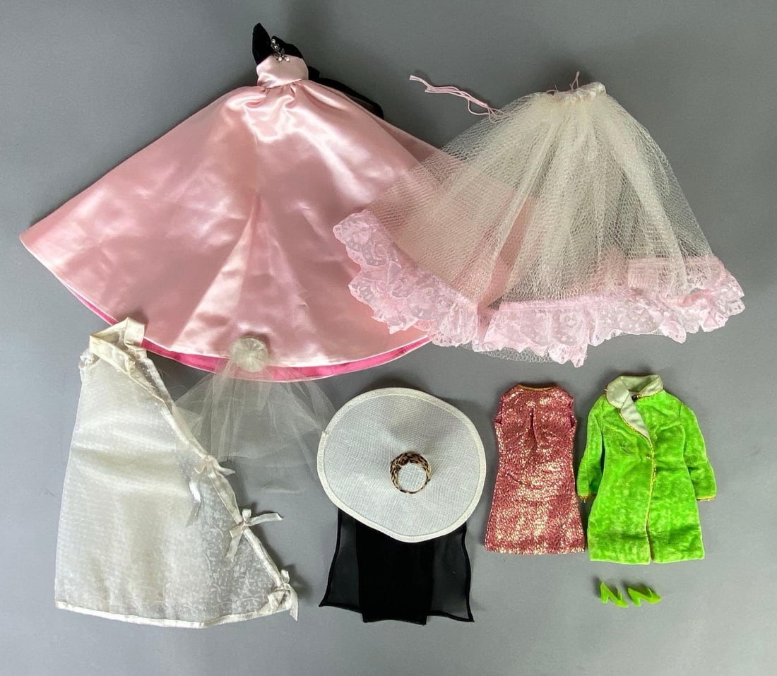 Group of Mattel Barbie Clothes and Accessories (1 of 3)