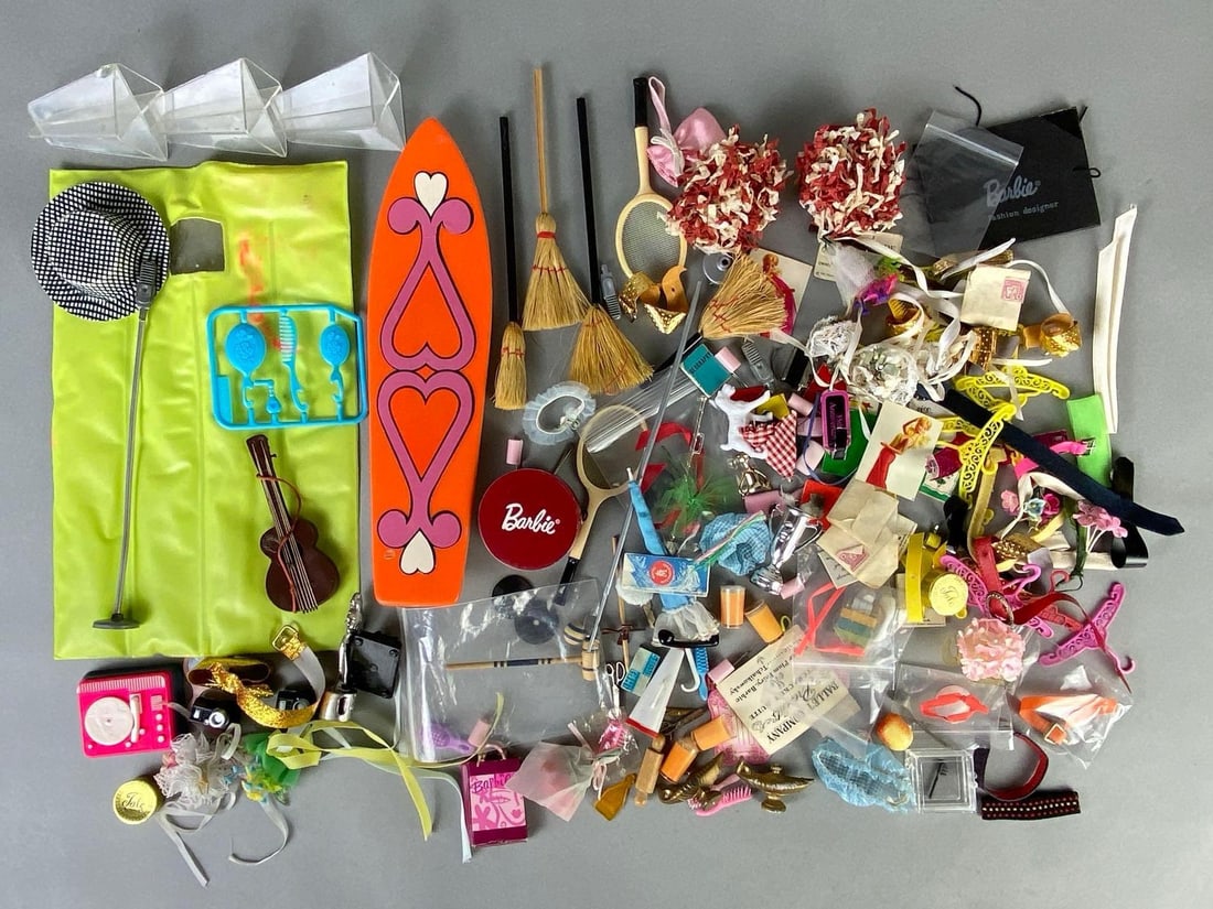 Group of Mattel Barbie Accessories and More (1 of 3)