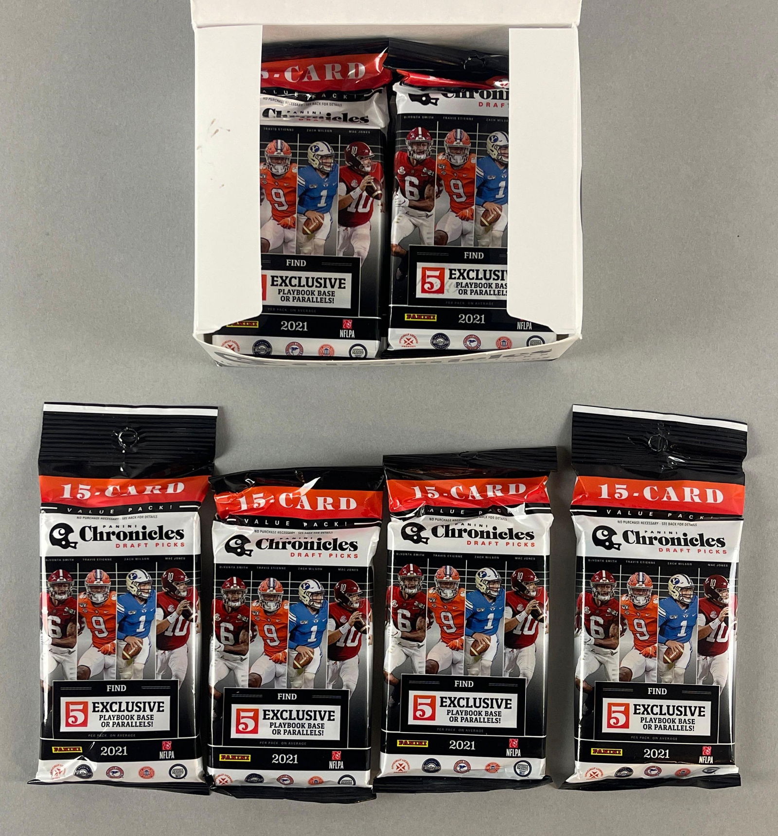 2021 Panini Chronicles Draft Picks Football Box (1 of 4)