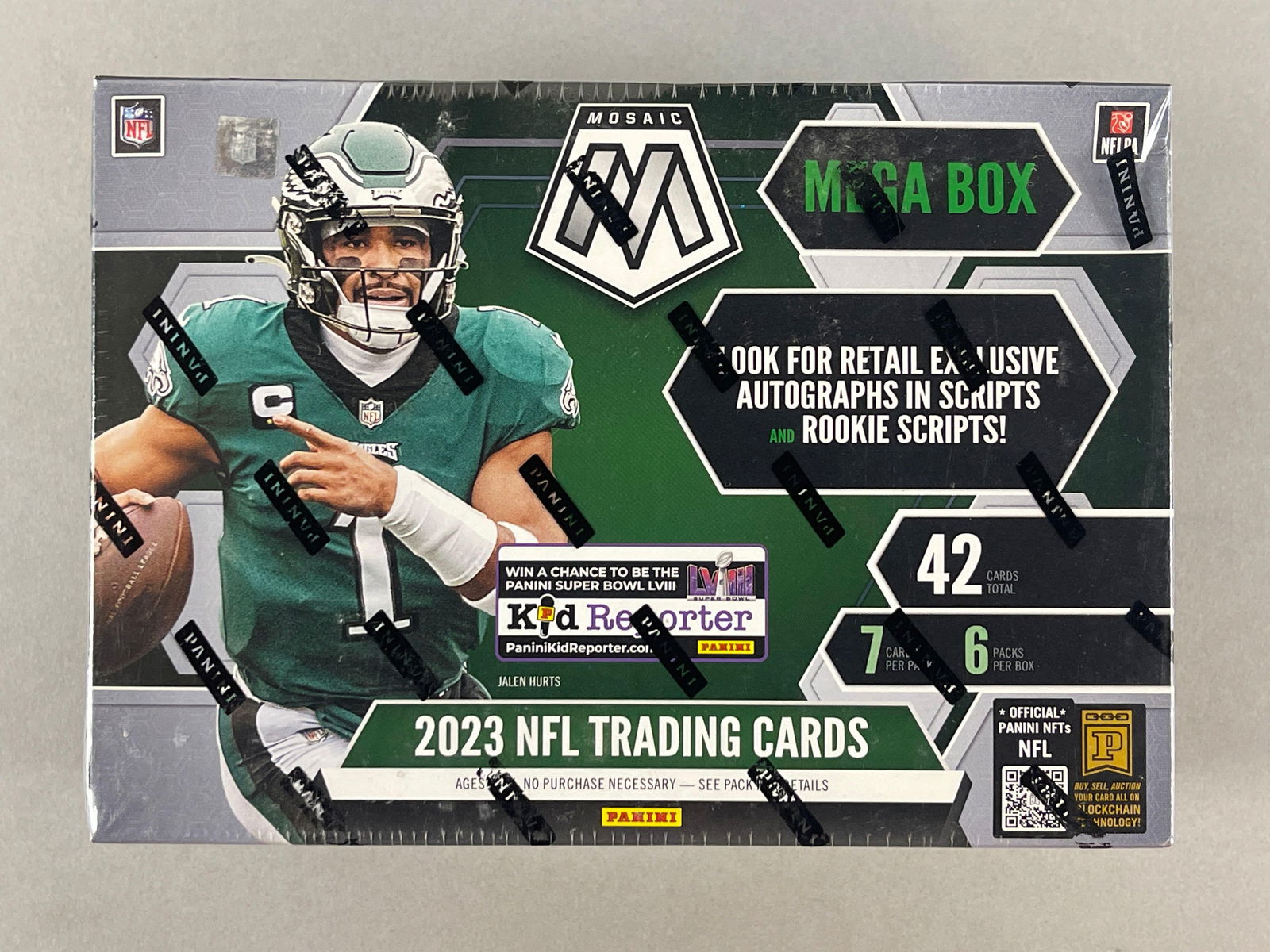 2023 Panini Mosaic Football Mega Box (1 of 4)