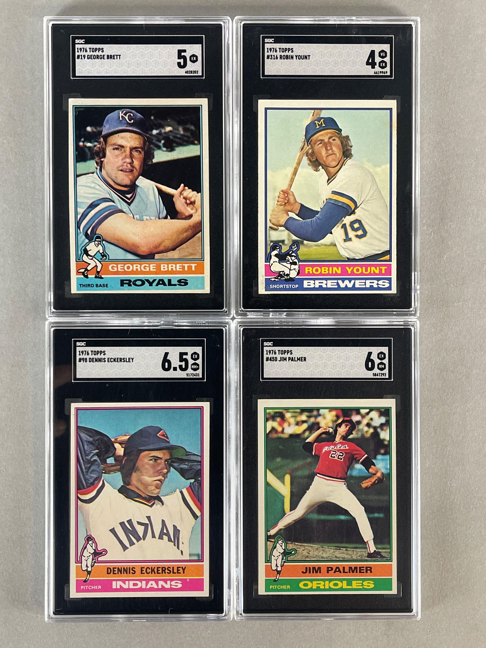 4 - 1976 Topps Baseball HOFs Graded Cards (1 of 2)
