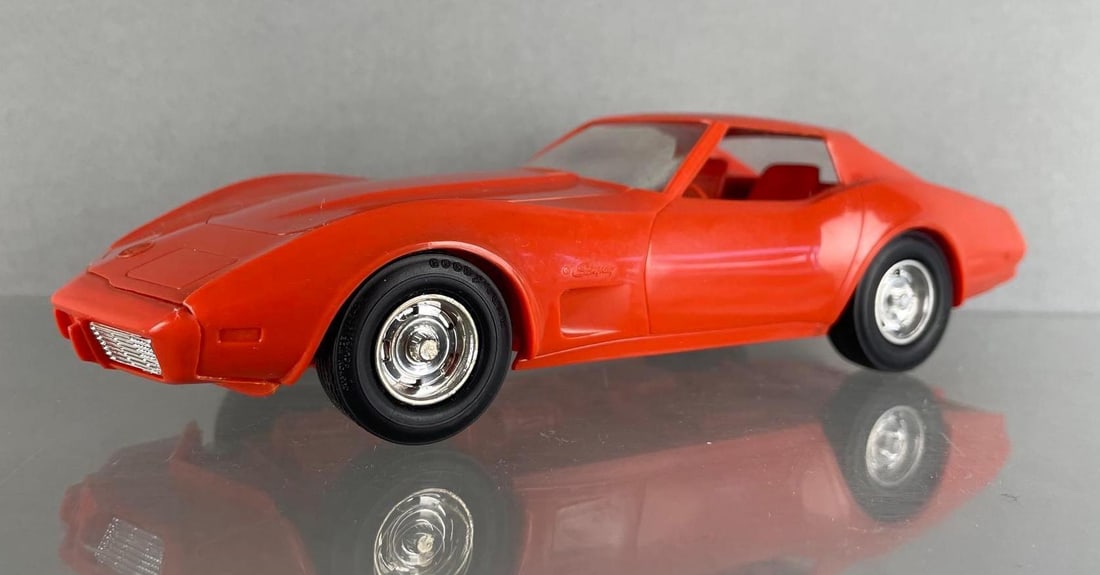 1975 Chevy Corvette Orange Dealership Promo Car: Match interior, cruiser
