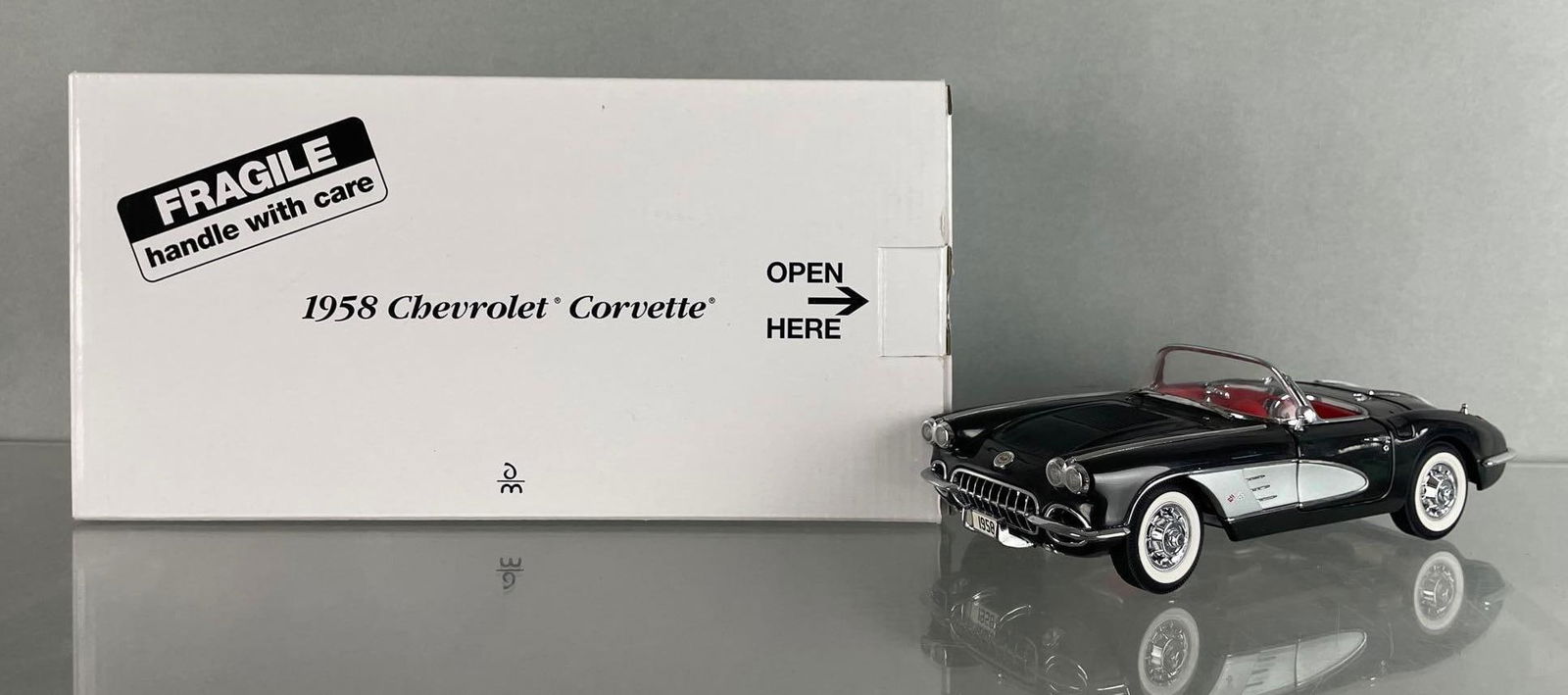 Danbury Mint 1958 Chevy Corvette Convertible Die-Cast Vehicle (1 of 6)