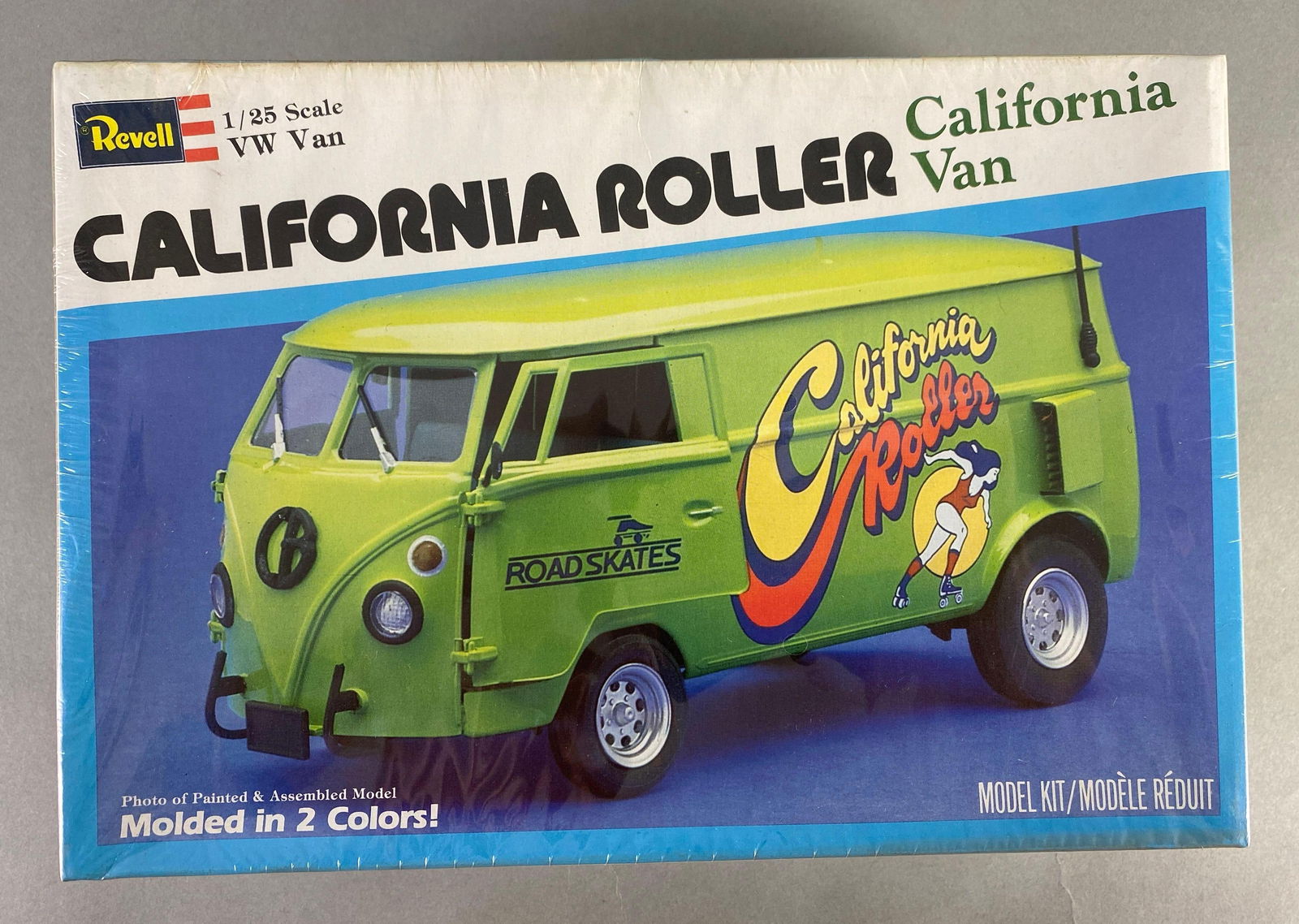 Revell California Roller Volkswagen Van Plastic Model Kit (1 of 3)