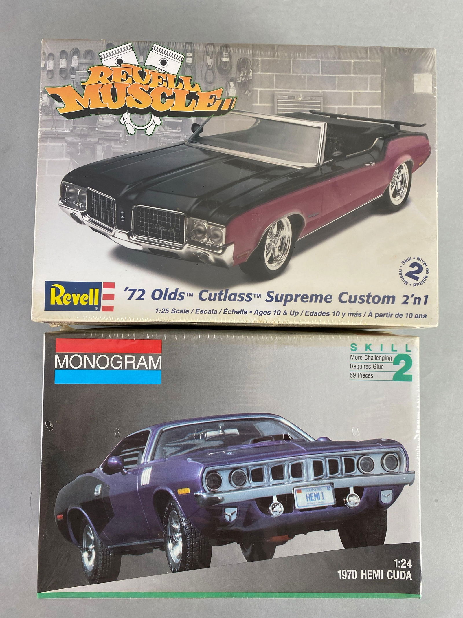 Group of 2 1970s Muscle Car Plastic Model Kits (1 of 3)