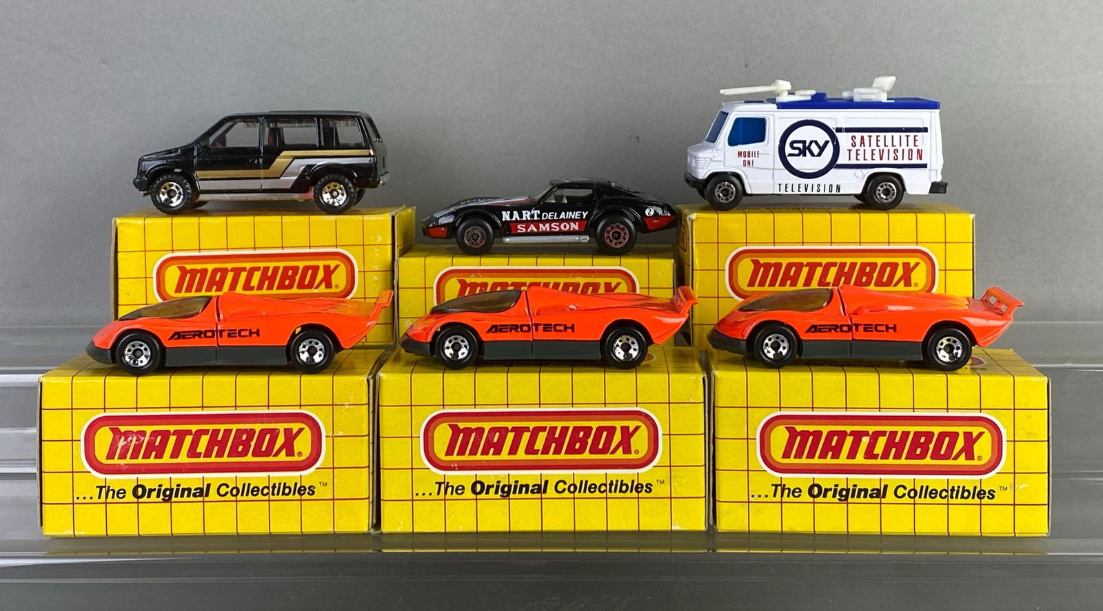 Group of 6 Matchbox Die-Cast Cars (1 of 4)