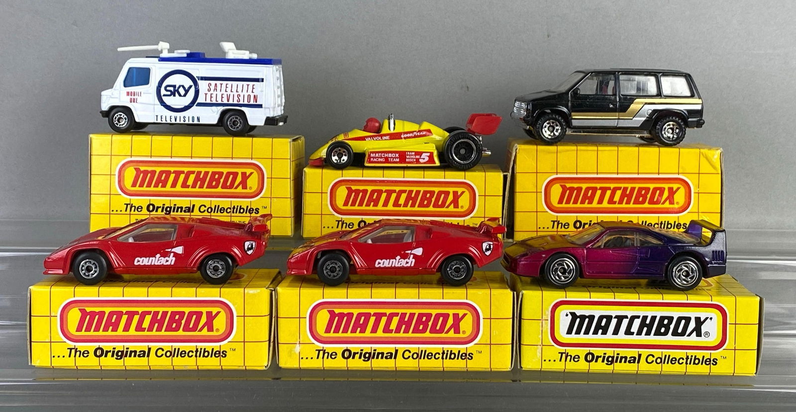 Group of 6 Matchbox Die-Cast Cars (1 of 4)