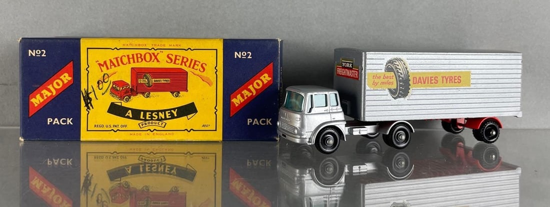 Matchbox Major Pack No. 2 Die-Cast Tractor Trailer (1 of 4)