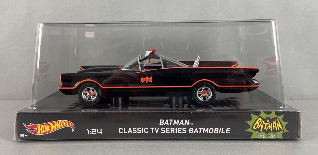Mattel Hot Wheels Batman Classic TV Series Die-Cast Batmobile (1 of 4)