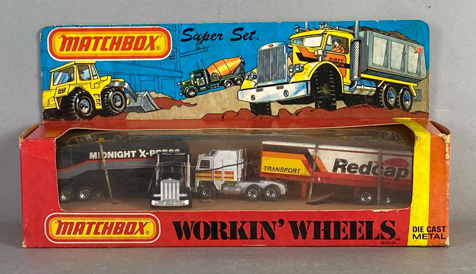 1982 Matchbox Super Working Wheels Die-Cast Gift Pack (1 of 4)