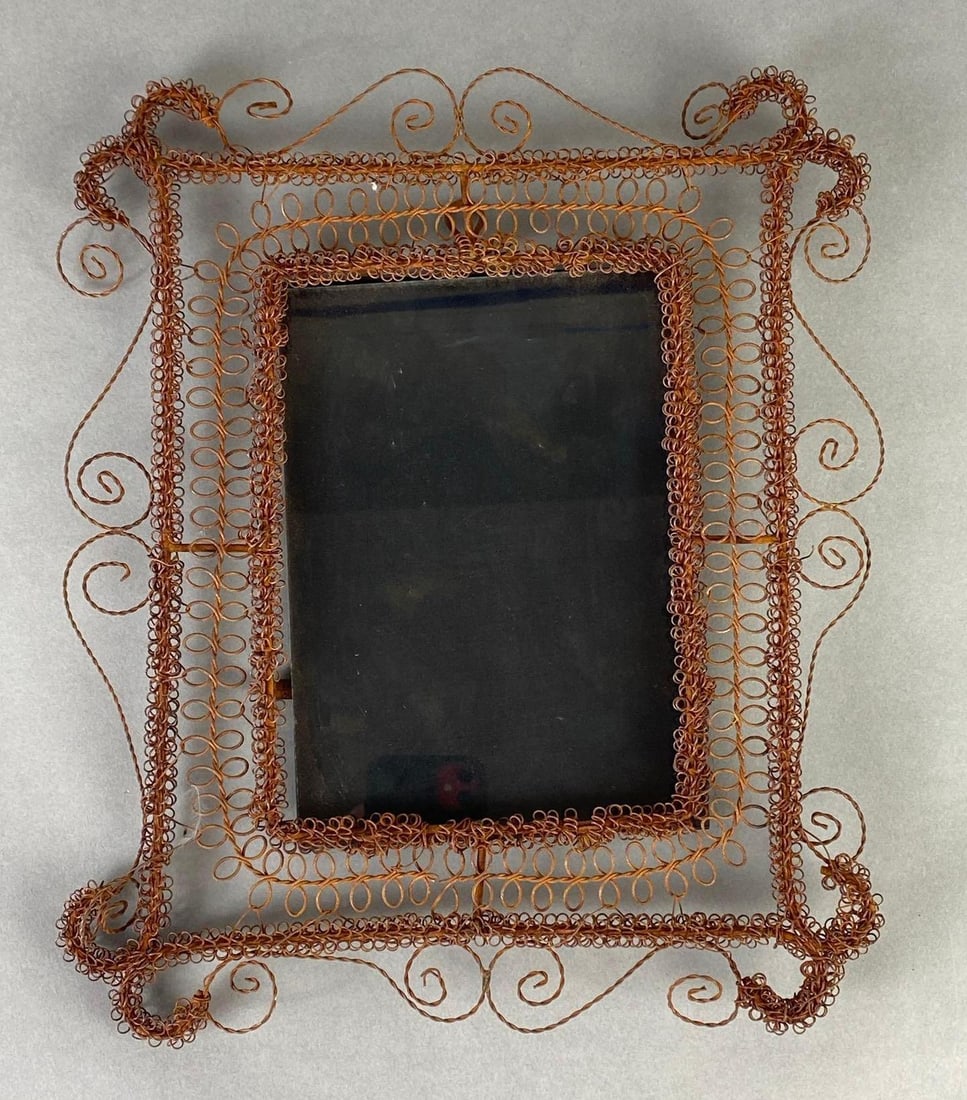Rusted Wire Art Picture Frame: Frame measures 12 1/2 x 10 1/2 inches, Insert measures 5 x 7 inches.
