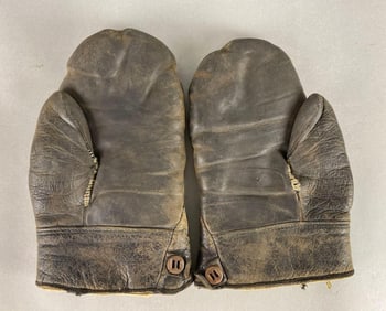 Group of 2 WWII Aviator Mittens