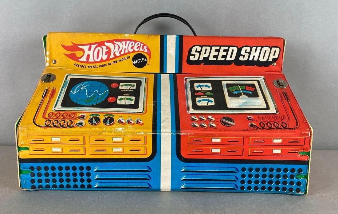 1969 Mattel Hot Wheels Speed Shop Carrying Case (1 of 6)