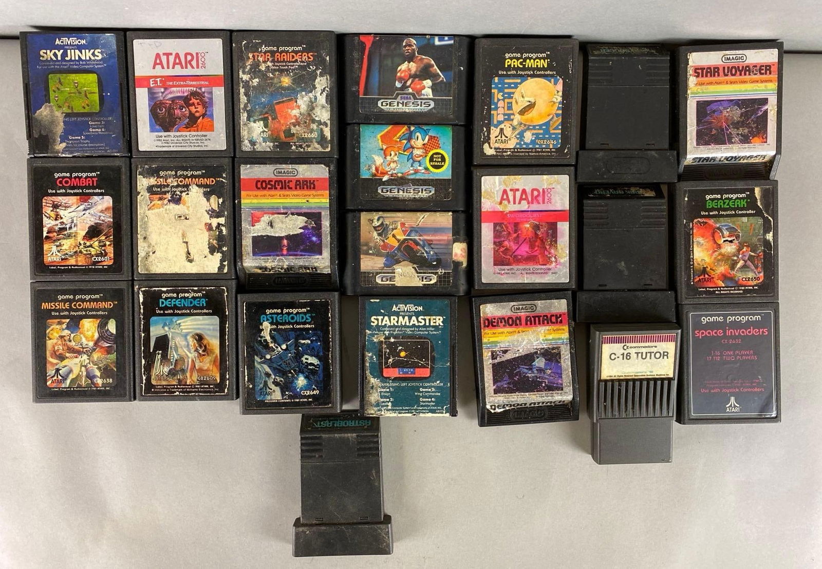 Group of 22 Assorted Video Game Cartridges (1 of 4)