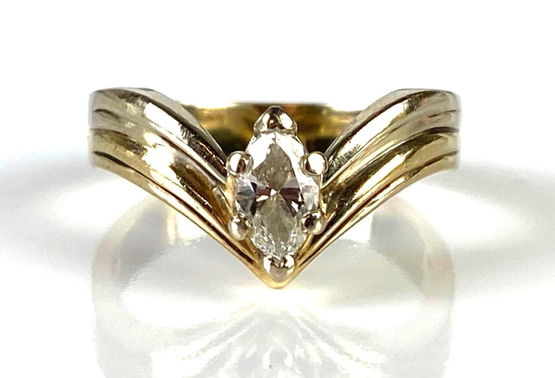 14K Gold Diamond Wedding Ring (1 of 6)